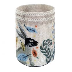 21.002.22 Набор для вышивания Марья Искусница "Карандашница "Зайцы"