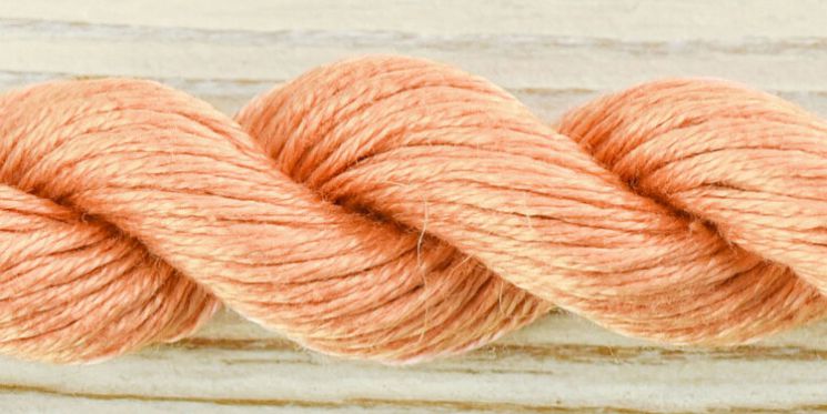 2115 Нитки ручного окрашивания OwlForest на основе ПНК, пасма 8 метров, Телесный темный