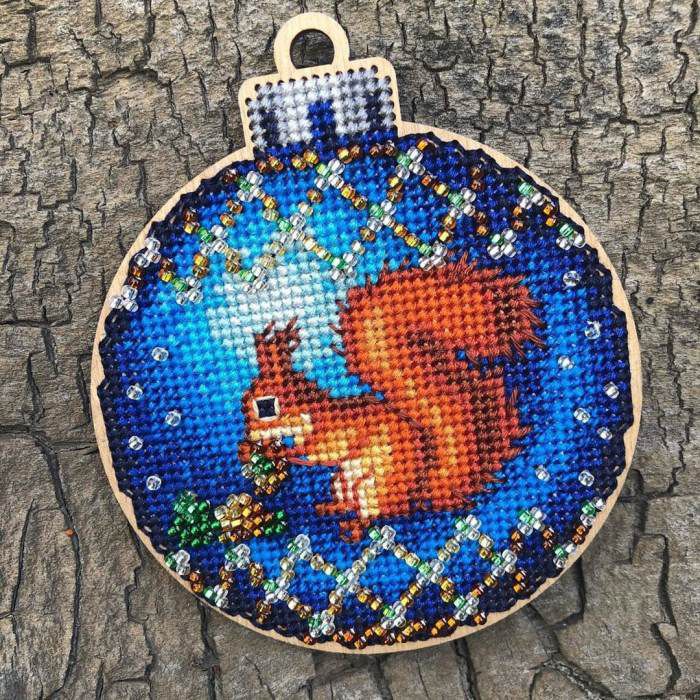 Заготовка для вышивки нитками по дереву FLHW-024 8.5*10см